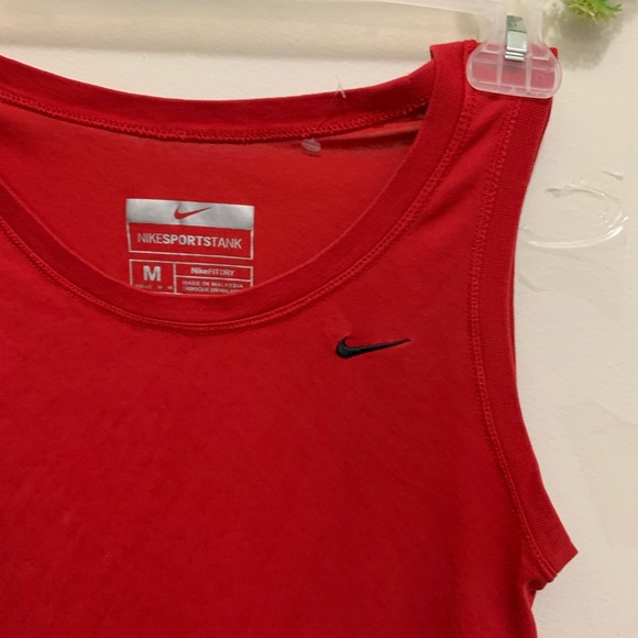 Nike Fit Dry Sports Tank Top Size Medium - Picture 2 of 10